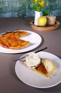 Recette au barbecue Tarte aux Pommes, Glace à la Vanille et Chantilly !